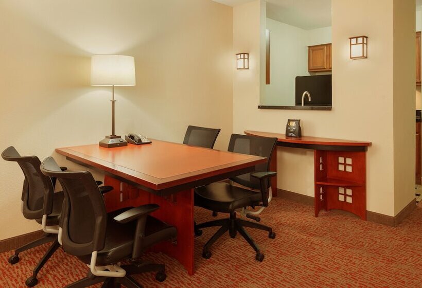جناح, Larkspur Landing Extended Stay Suites Sunnyvale