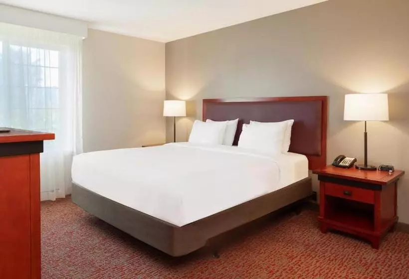 سوئیت برای معلولان, Larkspur Landing Extended Stay Suites Sunnyvale