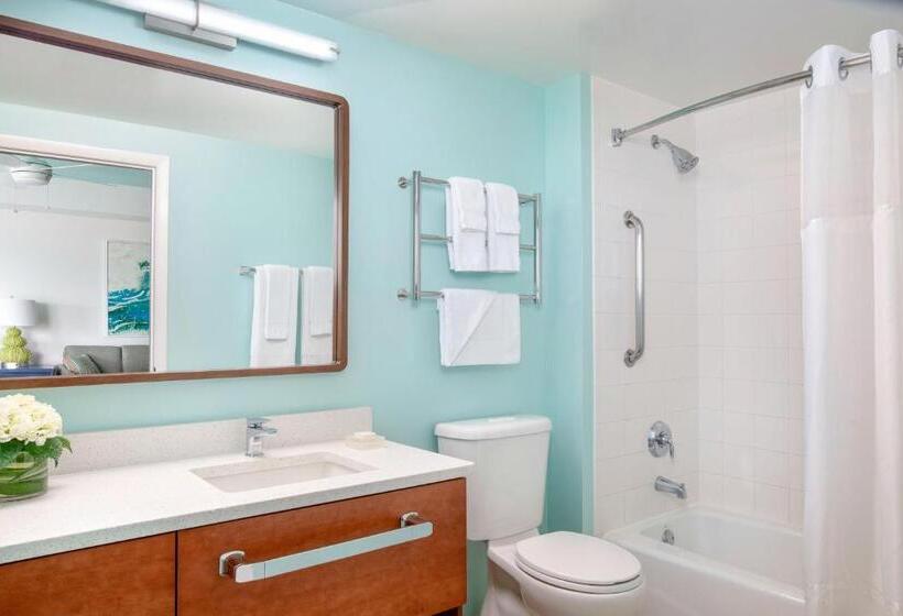 身障者適用キングサイズベッドルーム, Marriott's Harbour Lake