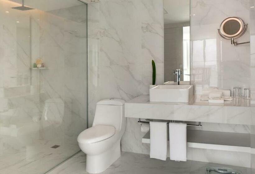 Полулюкс, Oleo Cancun Playa All Inclusive Resort