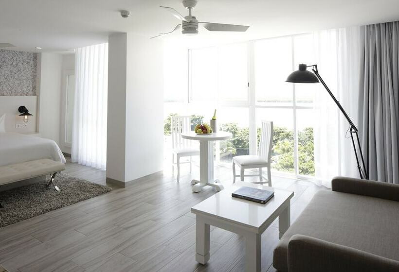 Полулюкс, Oleo Cancun Playa All Inclusive Resort