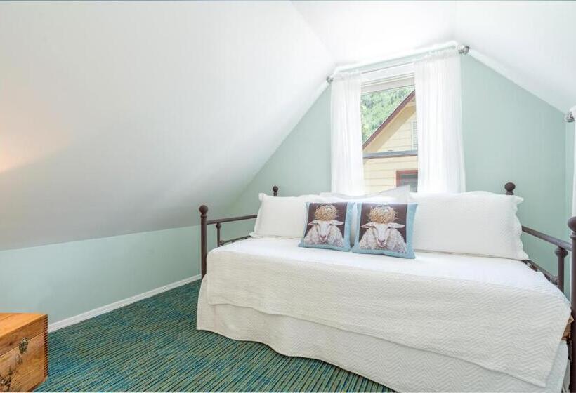 １ベッドルームハウス, The Victorian Inn