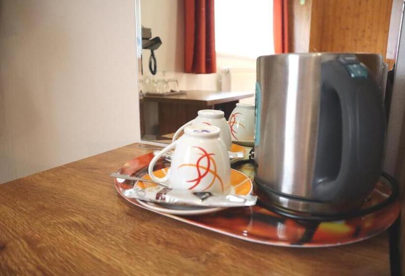 带大床的标准间, 66