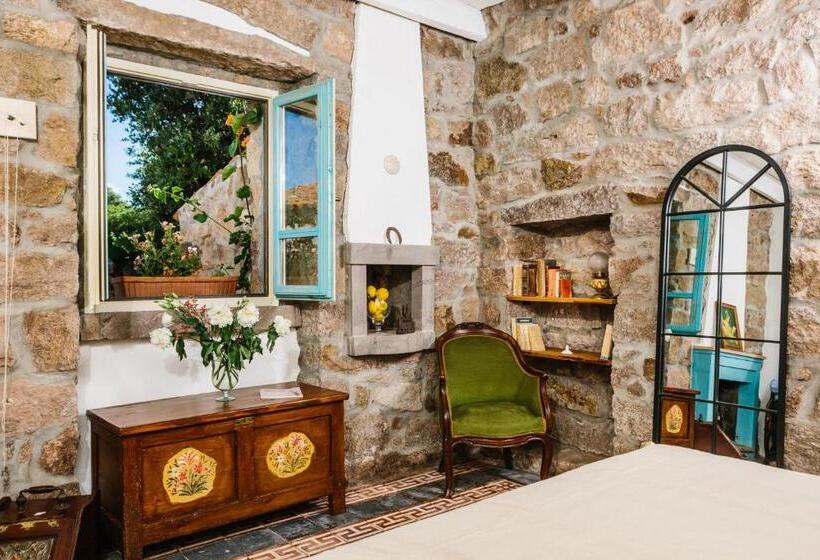 غرفة قياسية, Borgo Lu Puleu