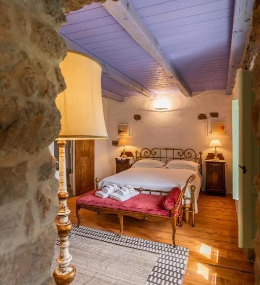 غرفة قياسية سرير كينج, Borgo Lu Puleu