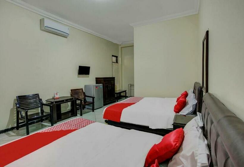 غرفة عائلية, Reddoorz Syariah At Hotel Pandan Wangi Near Alun Alun Sidoarjo