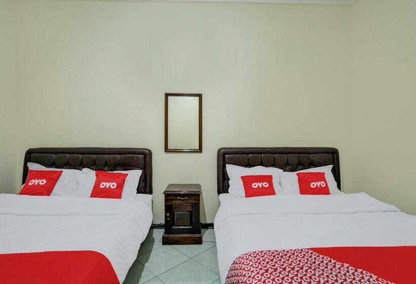 Семейный Номер, Reddoorz Syariah At Hotel Pandan Wangi Near Alun Alun Sidoarjo