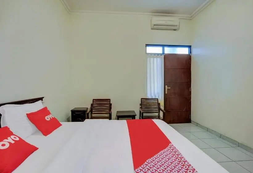 اتاق استاندارد, Reddoorz Syariah At Hotel Pandan Wangi Near Alun Alun Sidoarjo
