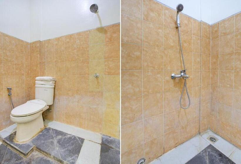 غرفة قياسية, Reddoorz Syariah At Hotel Pandan Wangi Near Alun Alun Sidoarjo