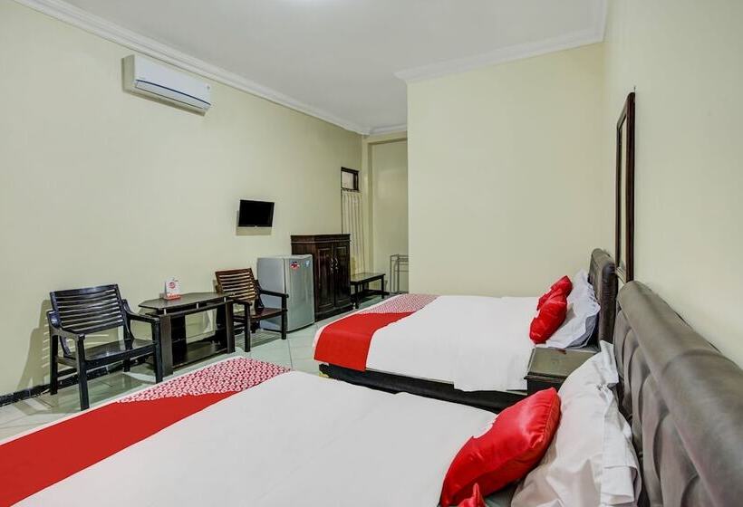 غرفة عائلية, Reddoorz Syariah At Hotel Pandan Wangi Near Alun Alun Sidoarjo