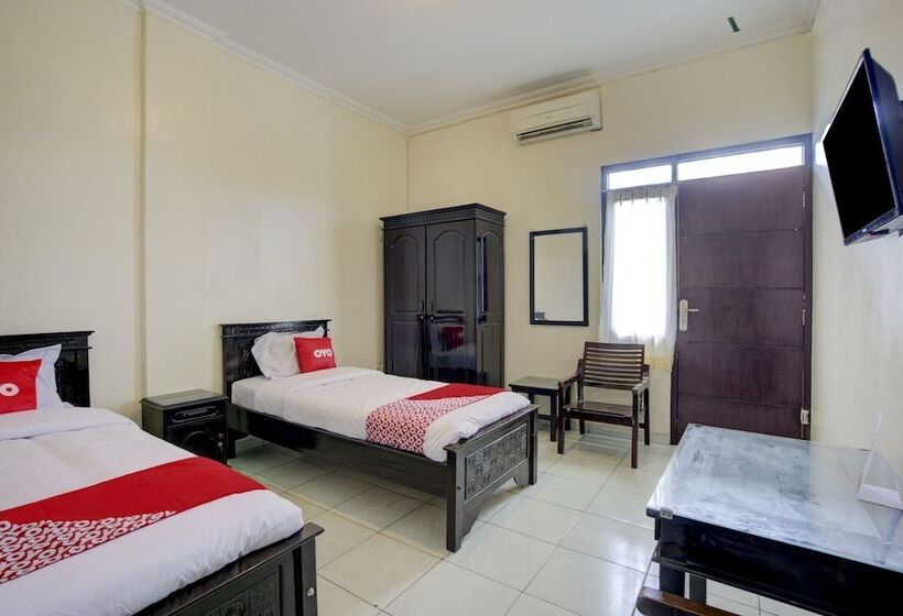 غرفة قياسية, Reddoorz Syariah At Hotel Pandan Wangi Near Alun Alun Sidoarjo