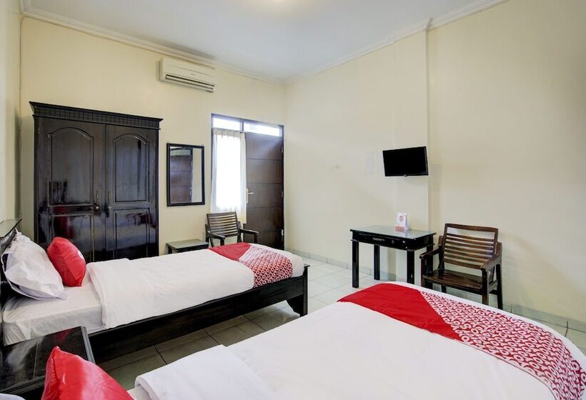 غرفة قياسية, Reddoorz Syariah At Hotel Pandan Wangi Near Alun Alun Sidoarjo
