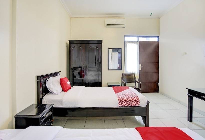 غرفة قياسية, Reddoorz Syariah At Hotel Pandan Wangi Near Alun Alun Sidoarjo