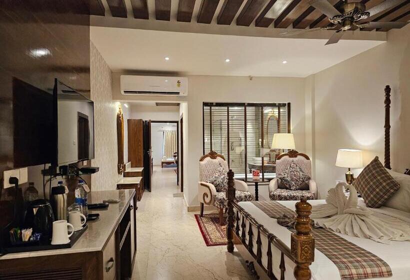 סוויטה עם מרפסת, The Creek Boutique Resort & Spa