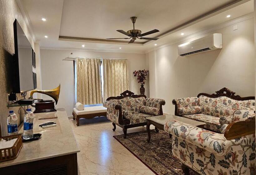 جناح مزوَّد بشرفة, The Creek Boutique Resort & Spa