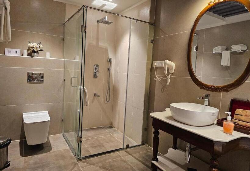발코니가 있는 스위트, The Creek Boutique Resort & Spa