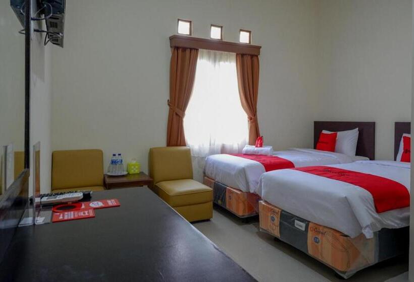 غرفة قياسية, Reddoorz Near Stadion 45 Karanganyar