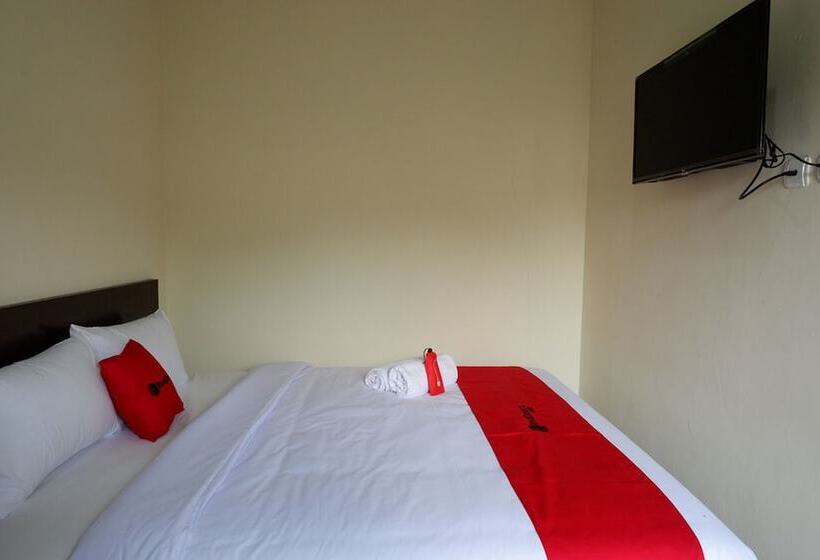 Номер Стандарт, Reddoorz Near Stadion 45 Karanganyar