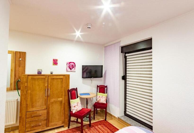 Номер Стандарт, Pension Zum Reiterhof