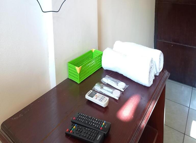 Номер Superior, Reddoorz Syariah At Hotel Pandan Wangi Near Alun Alun Sidoarjo