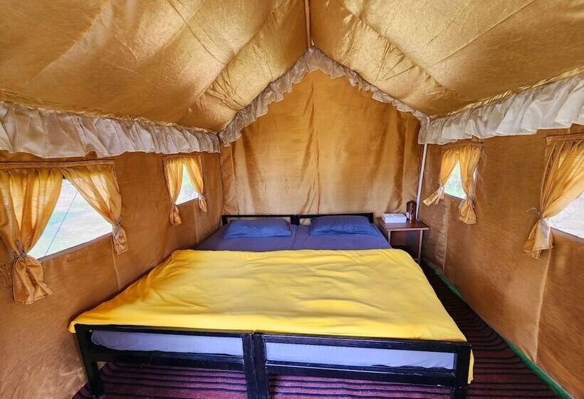 Standard Tent, Hipostel Bir   Stay And Cafe