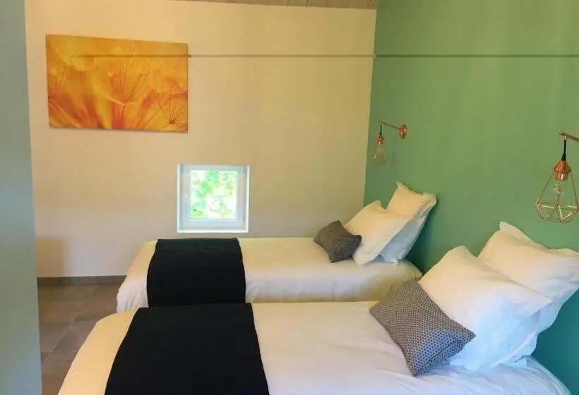浴室共有スタンダード4人用ルーム, Domaine Forvent
