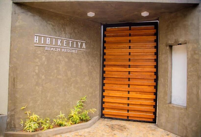 Кровать в Общей Комнате, Hiriketiya Beach Hostels
