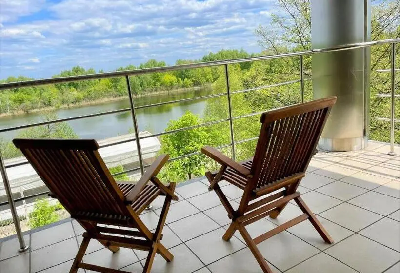 キングサイズベッドのスイートルーム, Platium Spa&resort