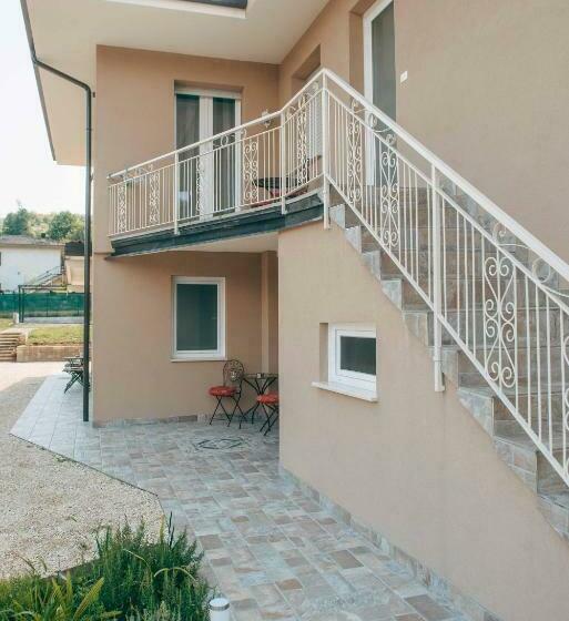 חדר סטנדרט לשלושה, Affitta Camere La Fenice Di Folli Lorella