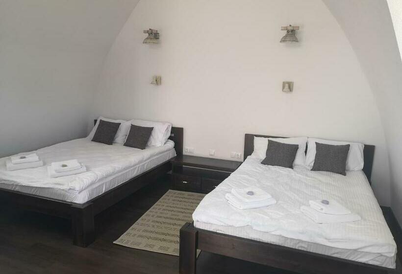 Номер Стандарт, Hunnia   Huntanya