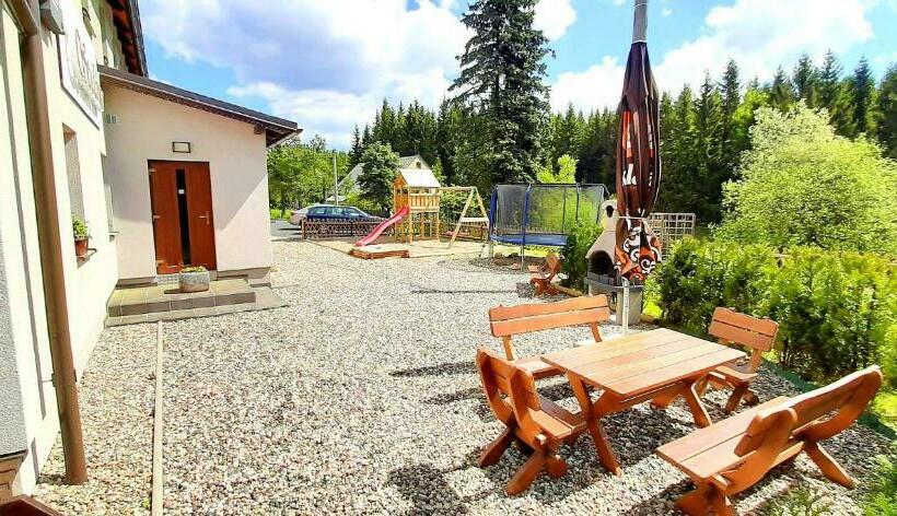 Трехместный Номер Deluxe, Penzion Studánka, Klíny