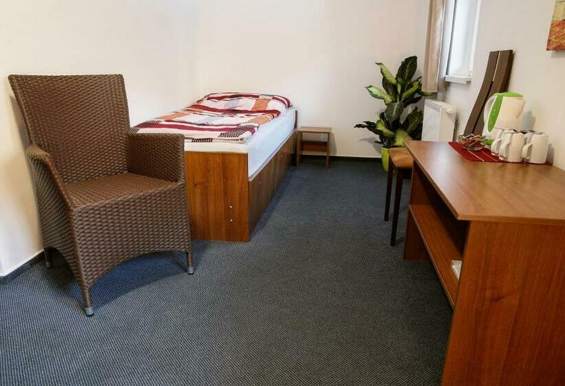 四人标准间, Penzion Tyra