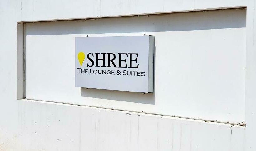 شقة غرفتين, Shree Suites
