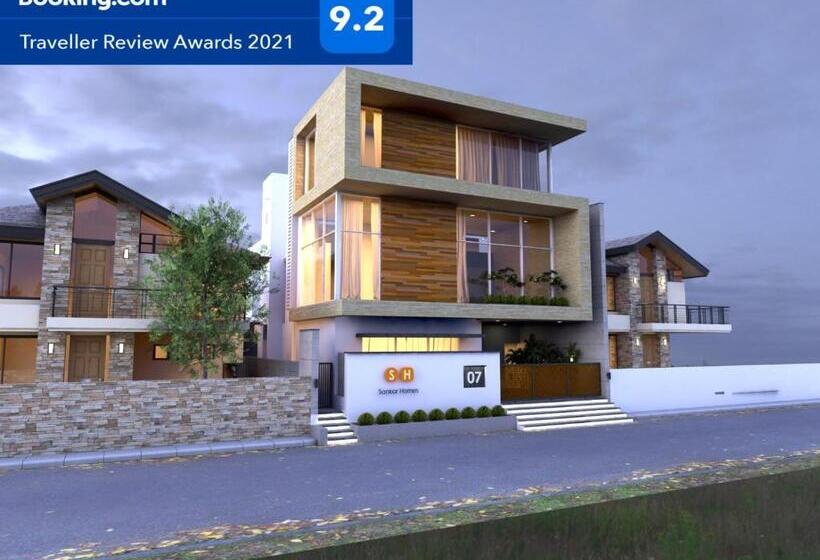 带2个卧室的公寓, Shree Suites