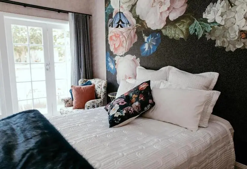 １ベッドルームハウス, Chanticleer Gardens Barn Cottage With A Pool