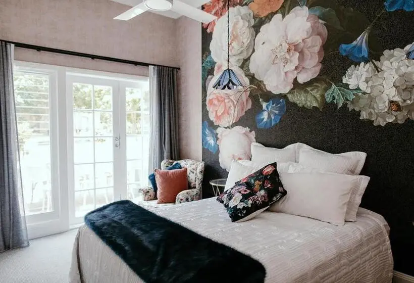 １ベッドルームハウス, Chanticleer Gardens Barn Cottage With A Pool