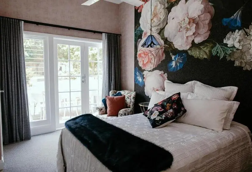 １ベッドルームハウス, Chanticleer Gardens Barn Cottage With A Pool