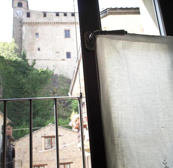 סוויטת ג'וניור, Le Sei Dame