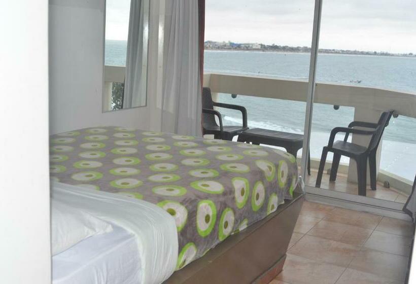 オーシャンビュースタンダードルームバルコニー付き, Paradise Beach