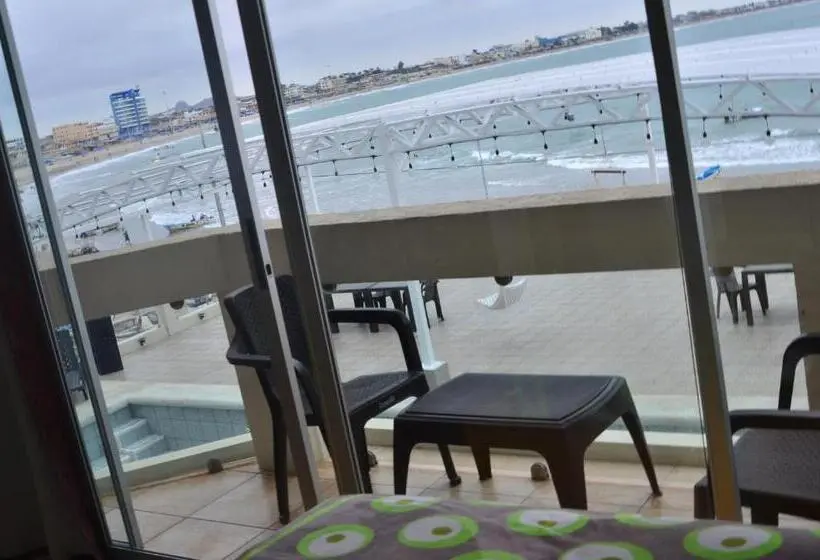 اتاق استاندارد با بالکن و چشمانداز دریا, Paradise Beach