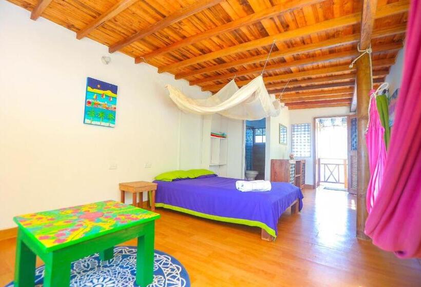 חדר דלוקס עם מרפסת נוף לים, Puntanorte