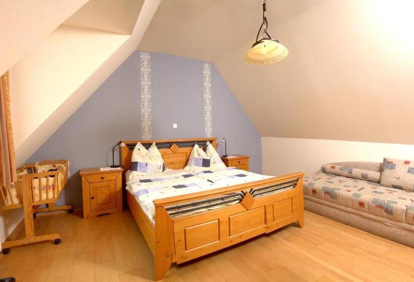 סוויטה משפחתית, Winzerhof Strablegg