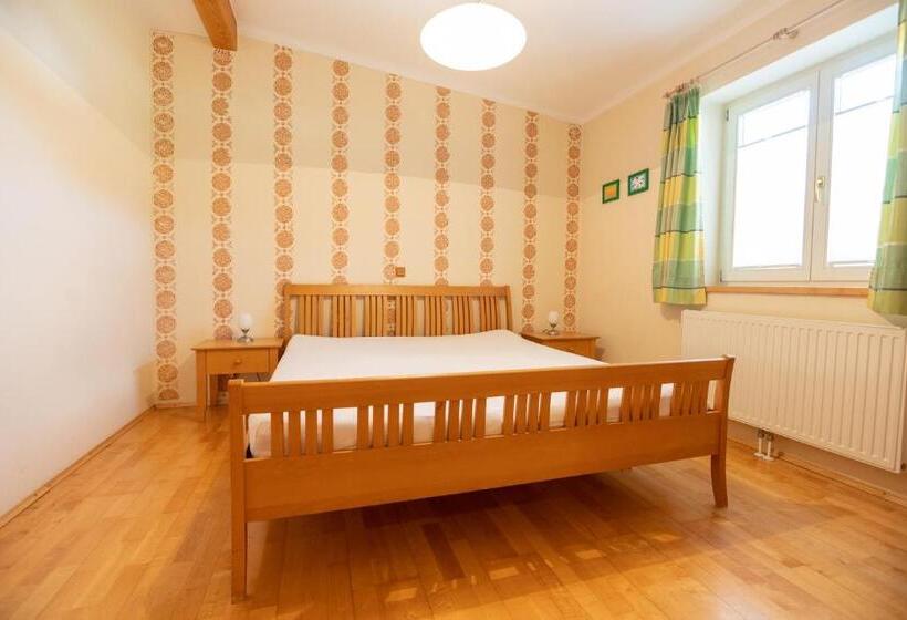 חדר משפחתי, Winzerhof Strablegg