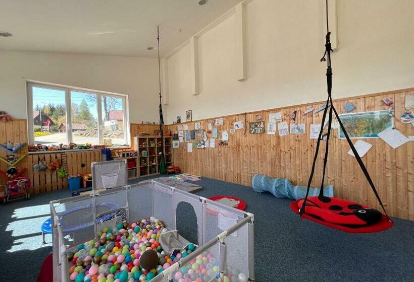 스탠다드 스튜디오, Penzion Farma žleby