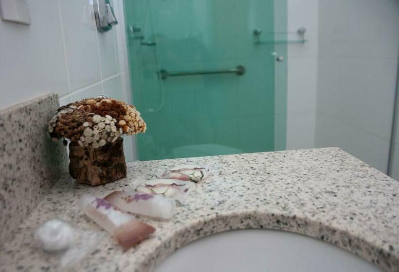 اتاق استاندارد سه نفره, Apart Hotel água Limpa