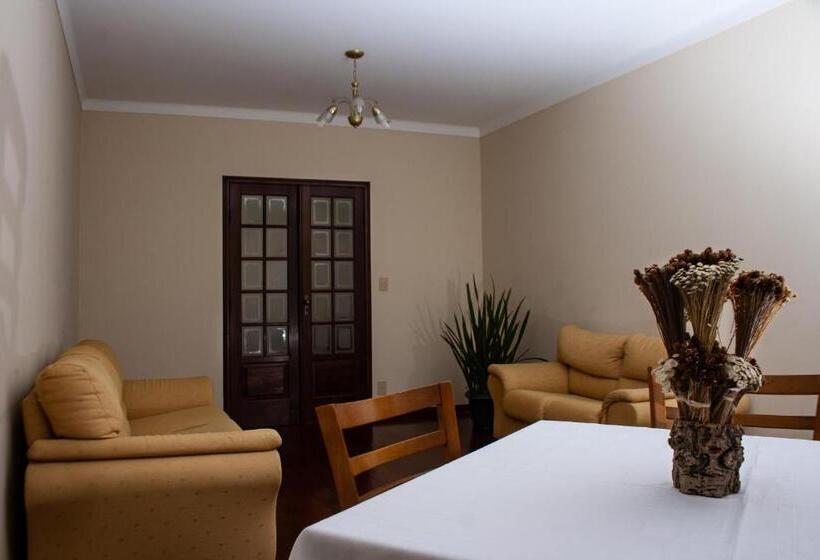 Апартаменты 3 Спальни, Apart Hotel água Limpa