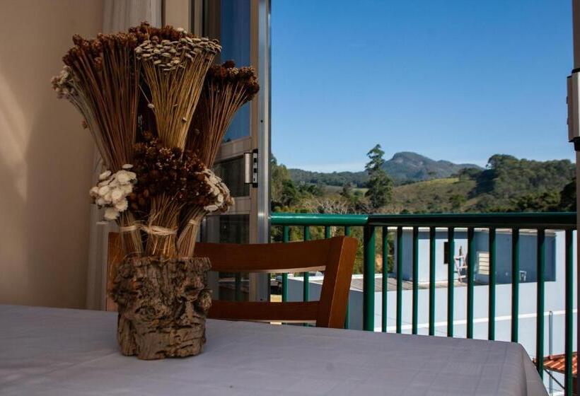 آپارتمان 3 خوابه, Apart Hotel água Limpa