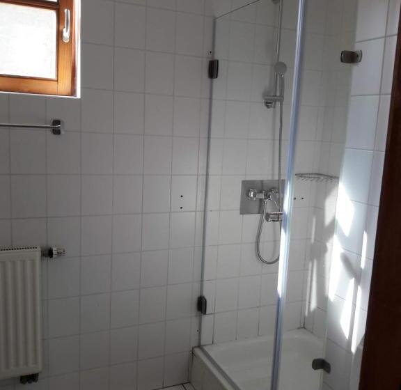 غرفة قياسية, Odvaskő étterem és Panzió