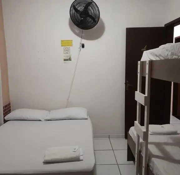 エコノミー４人部屋, Casa Do Mochileiro Airport Hostel & Pousada