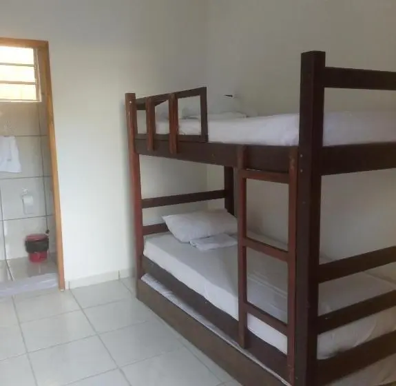 エコノミートリプルルーム, Casa Do Mochileiro Airport Hostel & Pousada